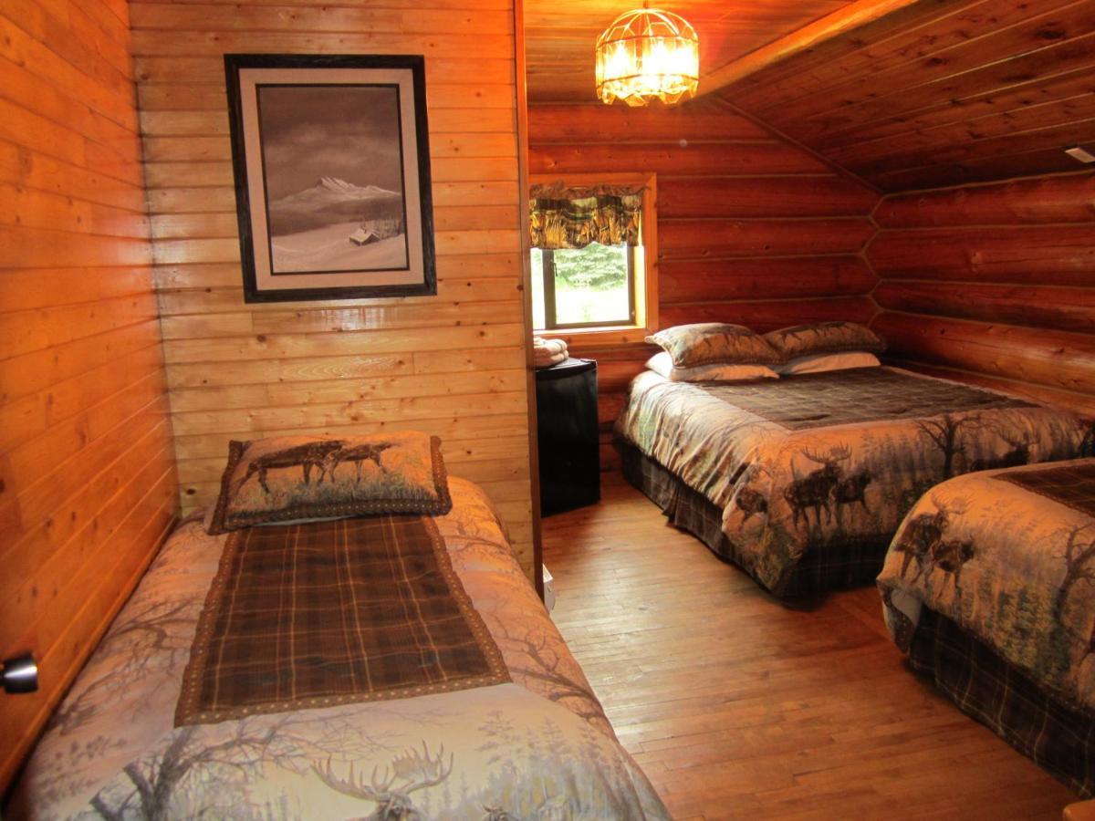 Summit River Lodge & Campsites Valemount Εξωτερικό φωτογραφία