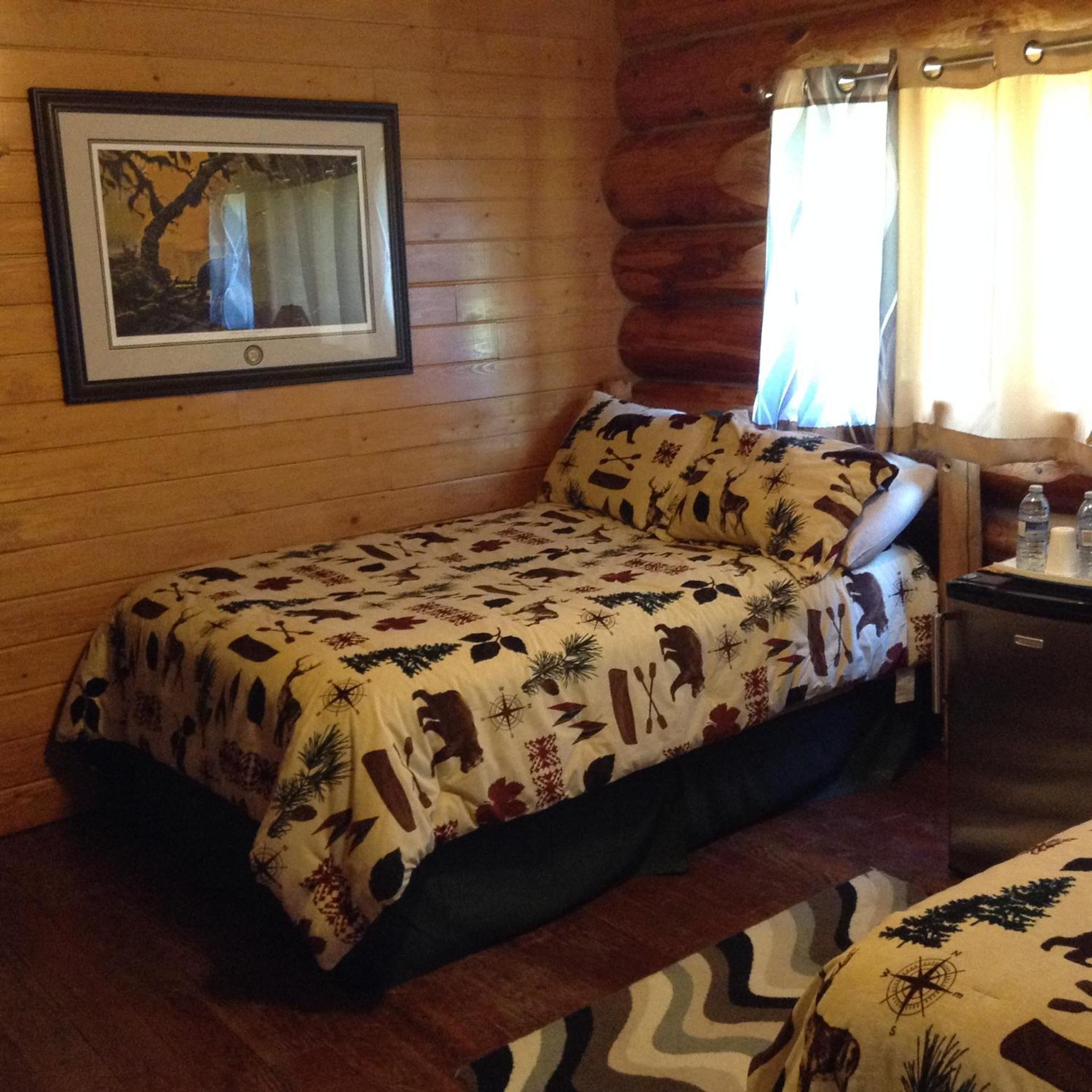 Summit River Lodge & Campsites Valemount Δωμάτιο φωτογραφία